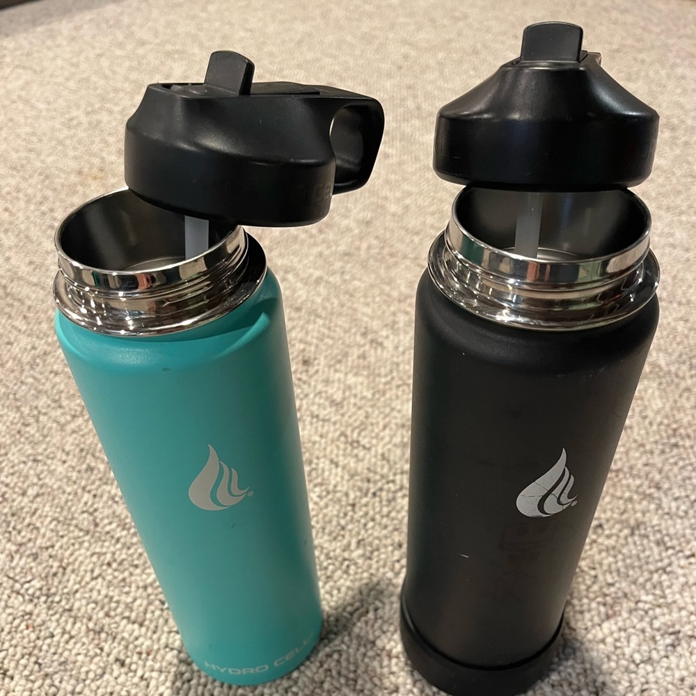 2 stainless steel hydro cell water bottles